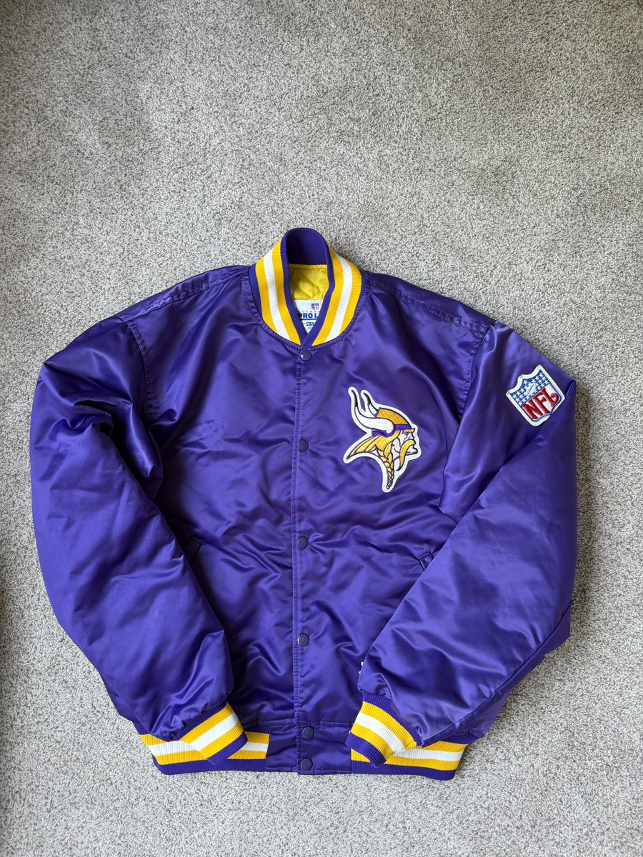 AlainGarlic's tweet photo. MY TWO MOST PRIZED VINTAGE POSSESSIONS JUST GOT A LITTLE BIT MORE SPECIAL
HAD MRS G THROW DOWN A COUPLE OF BULBS ON THE INSIDE OF MY JACKETS SO THAT IT CAN BE KNOWN WHO OWNED THESE 100 YEARS FROM NOW
#SKOL #WOLVESBACK🐺
🫡🧄 https://t.co/DsfOohuURi