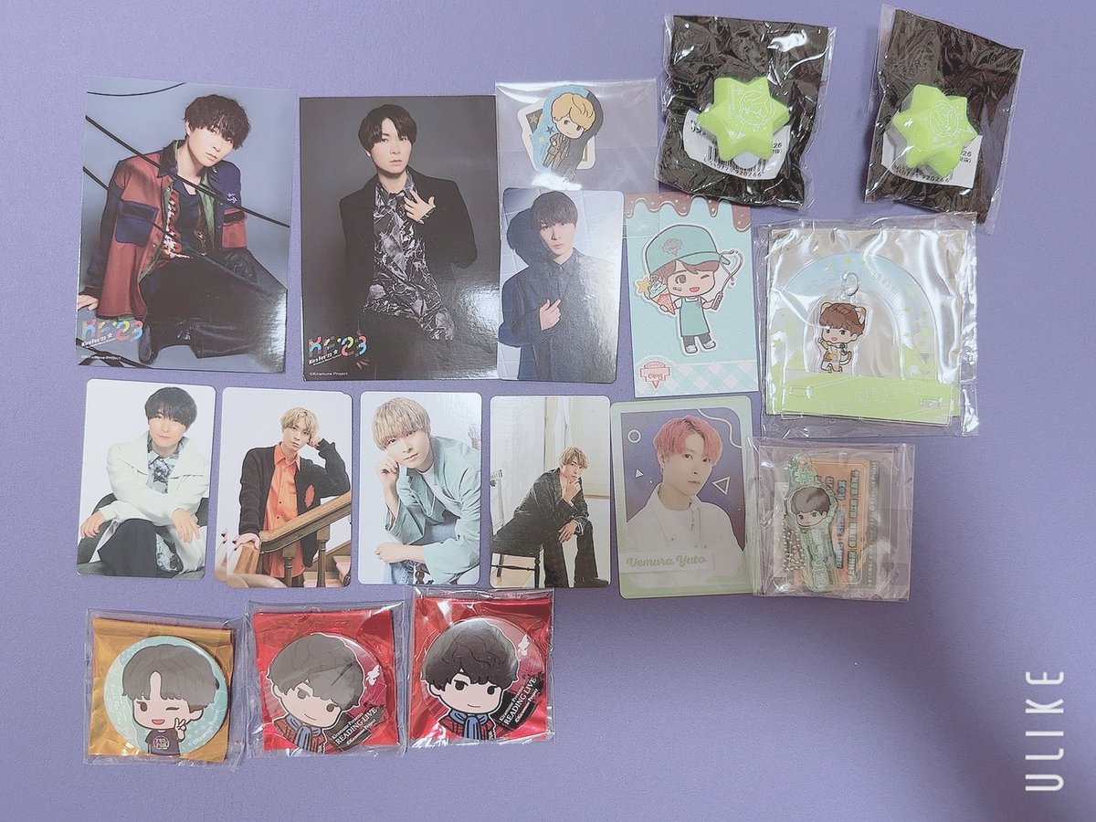 Rei_DGS_Coshi_'s tweet photo. 【譲渡】
kiramune 過去グッズ

譲)上村、堀江、IXIS(敬称略)
　  
求)画像一枚目+送料

郵送・銀行振込
グッズ整理の為、お譲り先を探しております。お求めのものがございましたら、お気軽にお声掛けください。 https://t.co/wI3dgtL5RE
