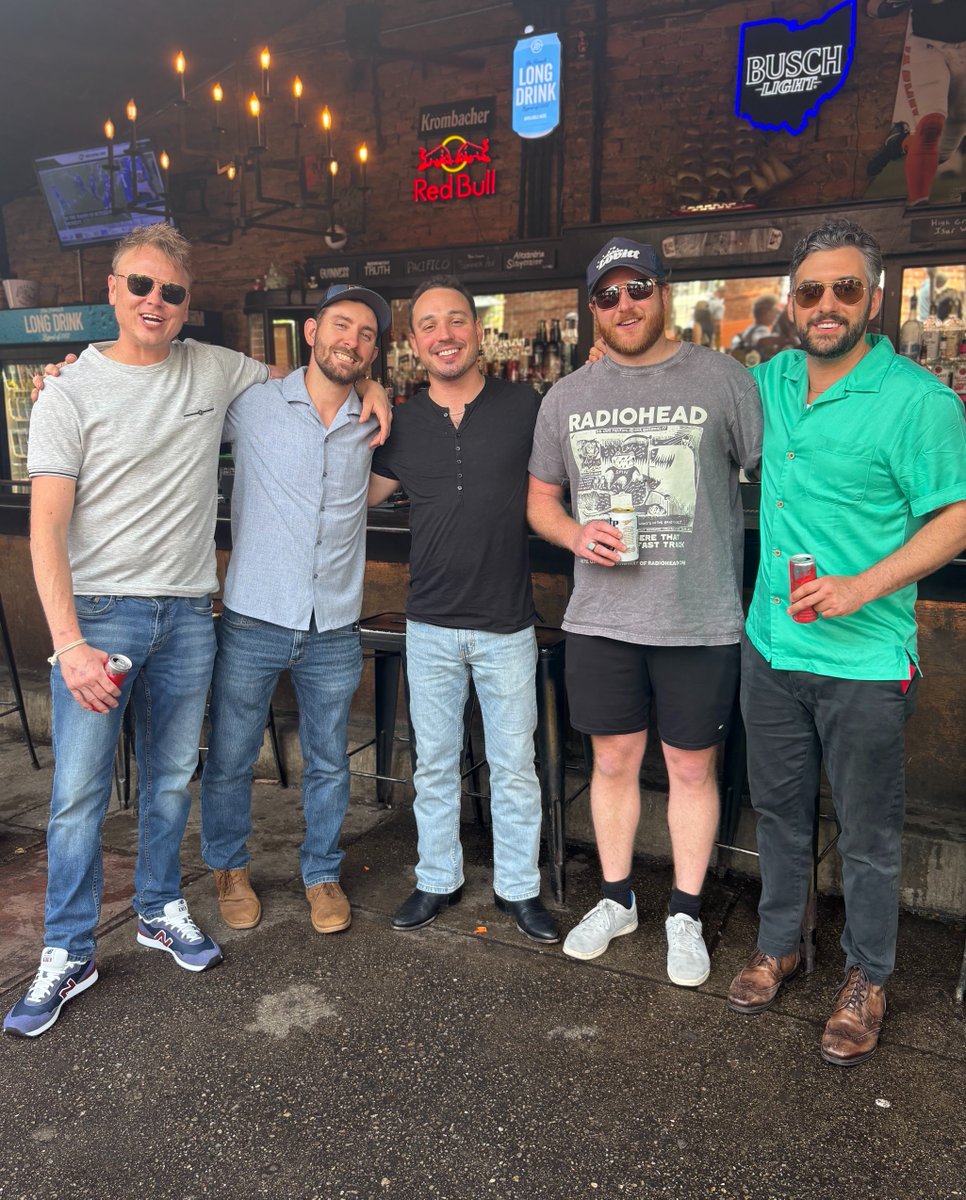 RosedaleOTR's tweet photo. Sunshine, good friends, and half-price drinks. That's what happy hour is all about. ☀️🍻 https://t.co/sjIwFARUwj