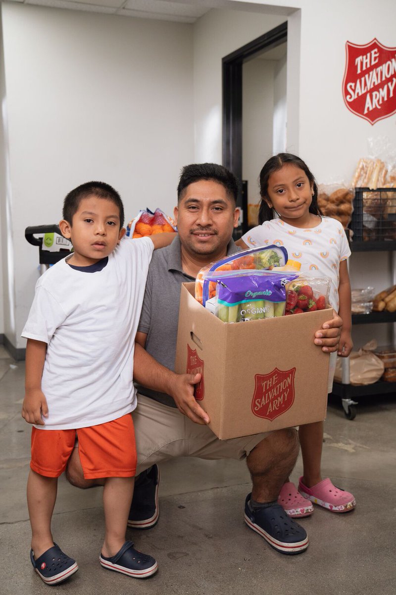 SalvationArmyUS's tweet photo. Wondering what to donate right now?

Backpacks, school supplies, clothing, hygiene kits and food are among the items many Salvation Army locations are especially looking for as summer ends.

See what you can give today: https://t.co/UA9Nh3wwwB 

#communitysupport #givingback https://t.co/6Y68g5UmXl