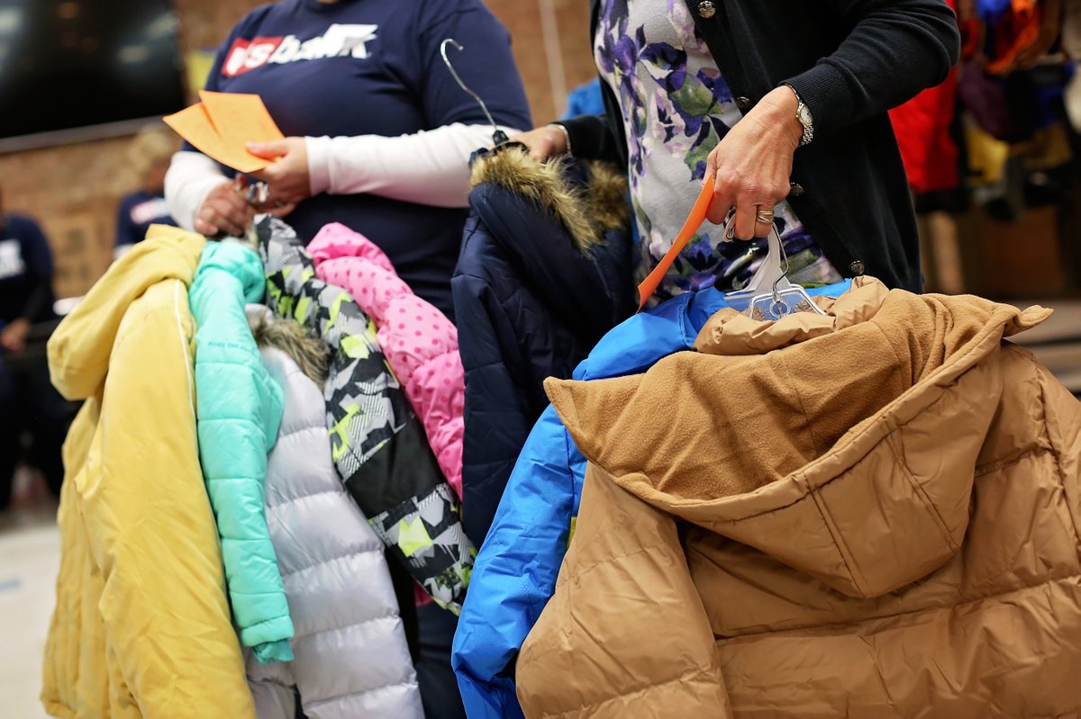 SalvationArmyUS's tweet photo. Wondering what to donate right now?

Backpacks, school supplies, clothing, hygiene kits and food are among the items many Salvation Army locations are especially looking for as summer ends.

See what you can give today: https://t.co/UA9Nh3wwwB 

#communitysupport #givingback https://t.co/6Y68g5UmXl