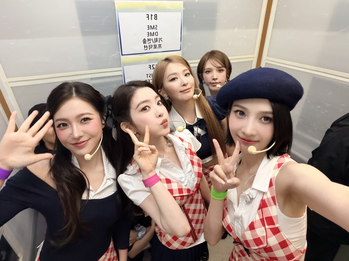 reneventory's tweet photo. 💚 260805 https://t.co/JXwGNBaIdk