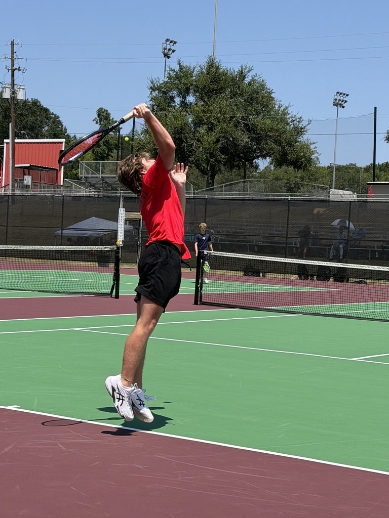 MarshallISD's tweet photo. Maverick Tennis is 2-0 in the pre-district season! This year's team has a great mix of experienced seniors and talented young players. We look forward to seeing them in action more as the season progresses! https://t.co/okHczRC8wb