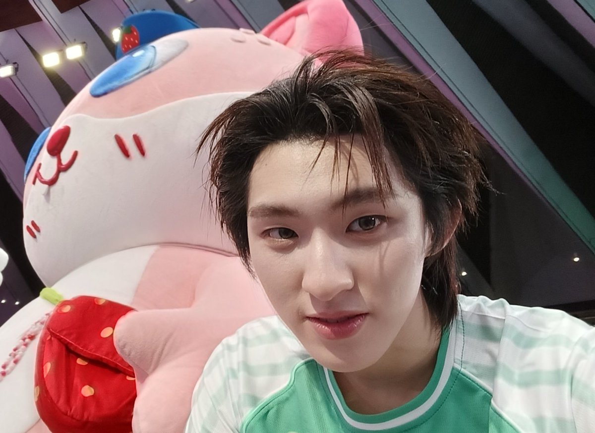Ilhavetosaythat's tweet photo. โทกี้จะไปรุอะไร #MrToky https://t.co/ZwEMLR8kSR
