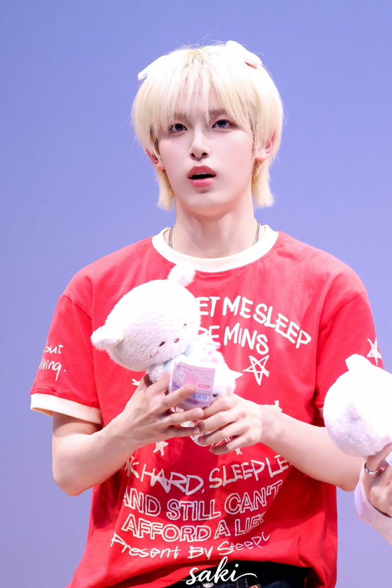 sakisato0921's tweet photo. 260729 NY 팬사인회

#마사토 #マサト #masato #青柳将翔 #베이온 #vayonn https://t.co/JMyq03qN2v