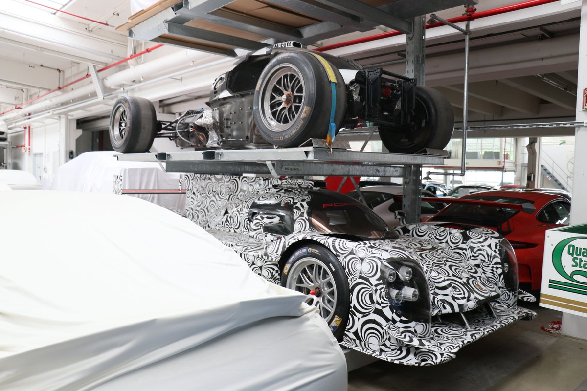 motorpressjp's tweet photo. 経営状態が思わしくなくても、どんなものでも捨てずに大事に保管しているメーカーはあるんだけどな。 https://t.co/n6WRSgNMsF