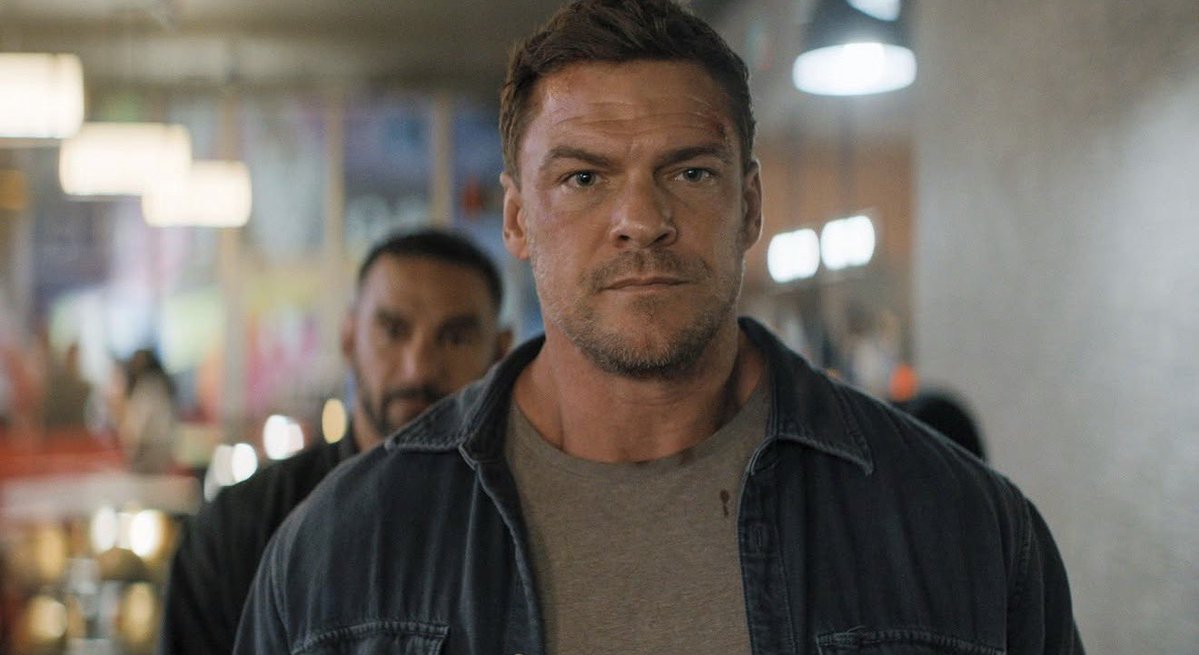 alanritchsonhq's tweet photo. New look at Alan Ritchson in ‘REACHER’ Season 4

New season premieres next week on Prime Video! https://t.co/nkrDVKyaZa