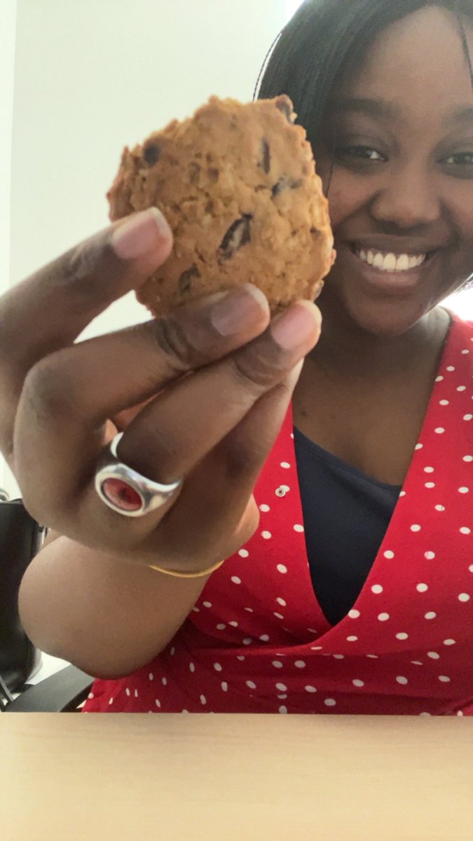 afrotaku___'s tweet photo. Happy Chocolate Chip Cookie Day!! This one has Oats!💜💜 https://t.co/j6B22z1LHl