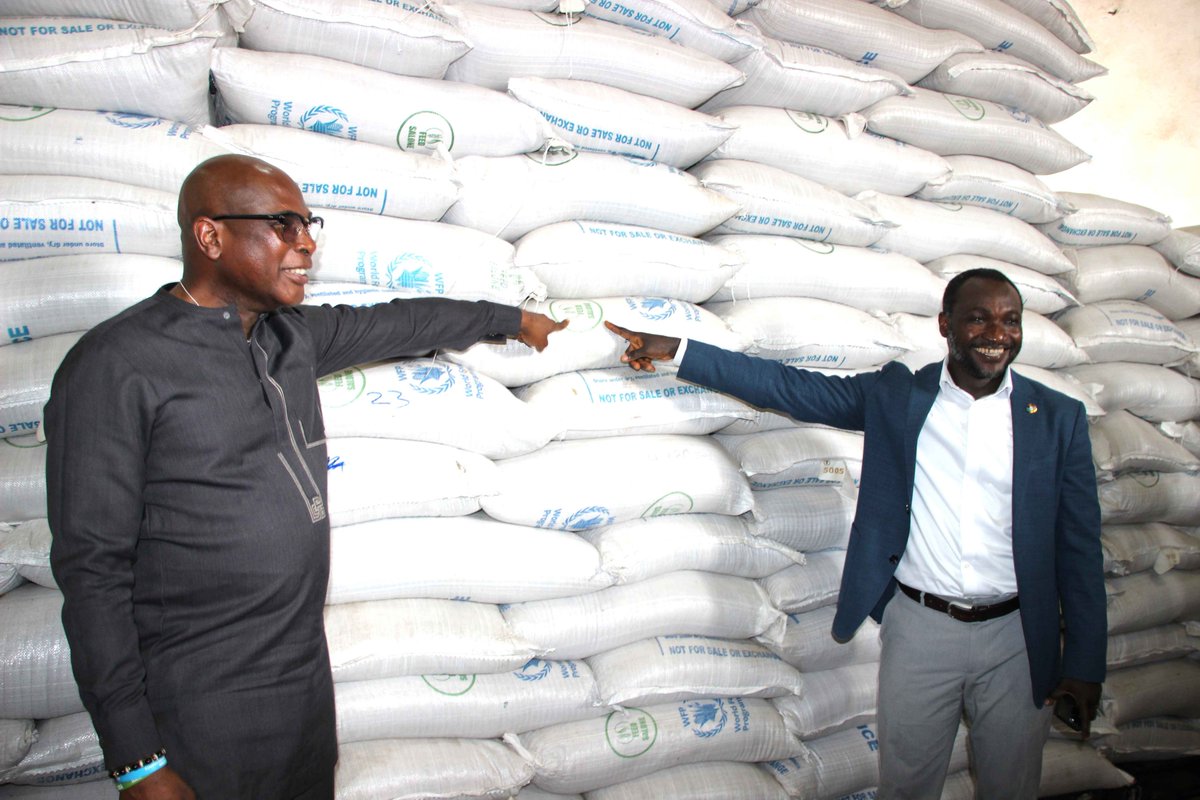 WFPS_Leone's tweet photo. WFP, the Government, FAO and partners launched the 2026/27 Home-Grown School Feeding Year at WFP’s Kissy Warehouse. Over 1 million kg of rice and pulses have been purchased from local farmers, linking agriculture, nutrition and education for #ZeroHunger. 🌾🍚📚 #FeedSalone https://t.co/eOVwqeXJmt