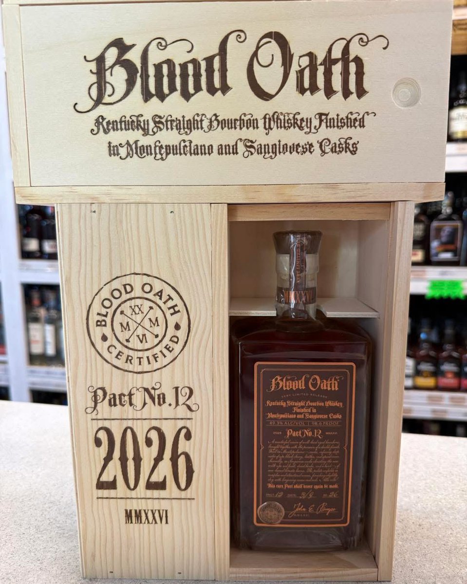 topwhiskeyjoint's tweet photo. Blood Oath Pact No.12 available
Website: https://t.co/f1zEhsUetv
#bloodoath
#kentuckybourbon #NumberOne #TMMK #GeorgetownKY #georgetown #InStock #GoogleReviews #Whiskey#liquorbox https://t.co/BnX6NAqs6W