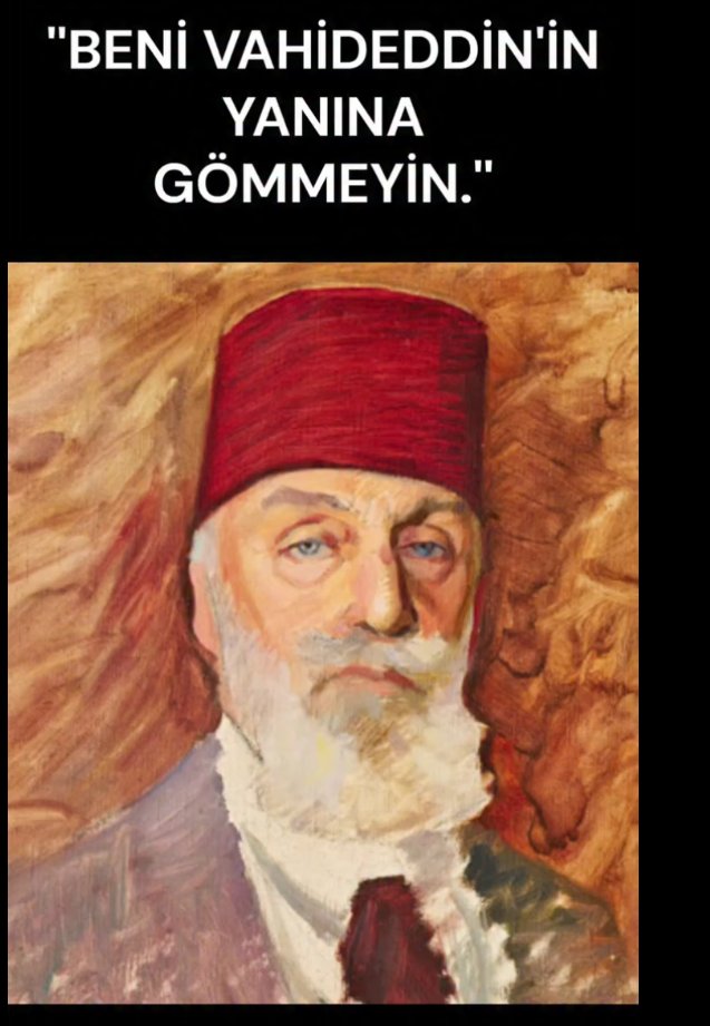 KemalistAdam11's tweet photo. Abdülmecid Efendi ile Sultan Vahideddin, Osmanlı Hanedanı'nın son döneminde birbirine tamamen zıt iki kutbu temsil ediyordu.

Sultan Vahideddin; gelenekçi, İngilizlerle denge politikası yürütmeye çalışan ve Ankara Hükümeti'ne  karşı mesafeli bir duruş sergiliyordu.

Abdülmecid Efendi ise; batı tarzı eğitime, sanata düşkün, modern fikirleri savunan ve Milli Mücadele’yi açıkça destekleyen bir veliahttı. 

Bu fikir ayrılıkları aralarında uzun yıllar boyunca soğukluğa ve tartışmalara neden olmuştu.

Vahideddin 1926 yılında İtalya'nın San Remo kentinde vefat etti. Cenazesi, Şam'daki Sultan Selim Camii haziresine defnedildi.

Abdülmecid Efendi ise 1944 yılında Paris'te vefat etti. Ölümünden önce yakınlarına ve kızı Dürrüşehvar Sultan'a cenazesinin durumuyla ilgili vasiyette bulunurken şunları söylediği bilinir:

"Beni Türkiye kabul etmezse Şam'a, Vahdettin'in yanına gömmeyin. Onunla ne hayatta anlaştım ne de mahşerde yanyana gelmek isterim."

Abdülmecid Efendi'nin cenazesi, Türkiye'ye defnedilebilmesi için kızı Dürrüşehvar Sultan'ın büyük çabalarıyla Paris Camii'nde tam 10 yıl boyunca tahnit edilerek bekletildi. 

Ancak Menderes Hükümeti'nden onay çıkmayınca, cenaze 1954 yılında Medine'ye nakledildi ve Cennetü'l-Baki mezarlığına defnedildi.

Böylece Abdülmecid Efendi'nin vasiyeti yerine getirildi.