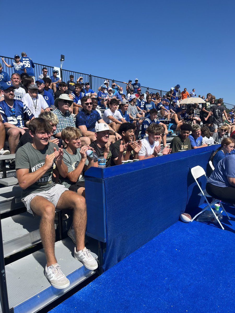 ShamrockFB's tweet photo. Great opportunity for our Rocks to spend the day at @Colts Training Camp. Our players got a chance to watch how the pros prepare, pick up a few lessons along the way, and enjoy a great experience together. https://t.co/JQ054wpUPC