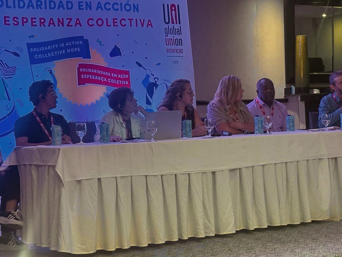 fenassap's tweet photo. #ReuniónUNICare 👉 Conferencia @uniamericas     🗣️Participamos en panel “Rompiendo Barreras”, pdta @gloflowers expuso sobre negóciación colectiva y estrategias para alcanzar mejores convenios colectivos.
⭕️ Nunca➕Solos un principio de articulación sindical para fortalecernos. https://t.co/yAeGUljZLB