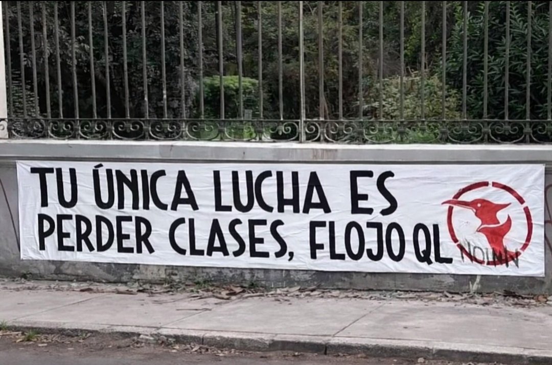 Nachoetherno's tweet photo. El PC y el FA sacando a los estudiantes a las calles ,palo y agua con los weones ,se acabó el webeo.. https://t.co/lGdrIRs3X3