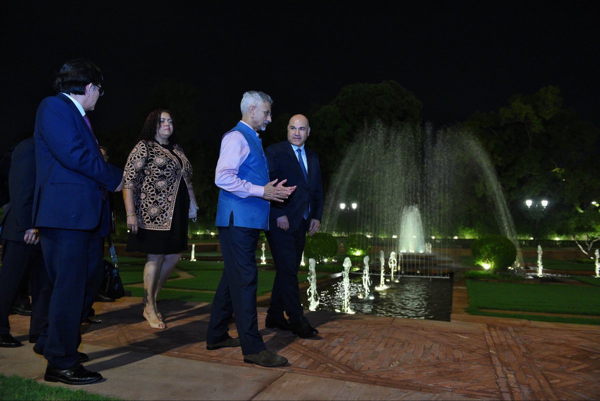 DrSJaishankar's tweet photo. Delighted to interact with Permanent Representatives @UN from 17 countries, visiting India on a study tour. 

As the global order transforms, reformed multilateralism reflecting the aspirations of the Global South is the need of the hour. 

Our discussions also touched upon technology, maritime safety, peacekeeping, development partnership and disaster response. 

Wish them a pleasant stay in India.