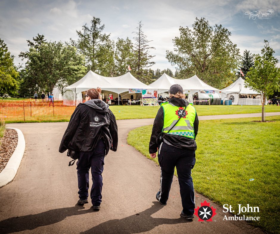 stjohn_ab's tweet photo. Summer events bring communities together, and our St. John Ambulance Medical First Responders are proud to help keep them safe. At the Heritage Festival, volunteers were on hand to assist with everything from minor injuries to heat-related concerns. Stay hydrated, stay sun-safe! https://t.co/GOwinR0JcN