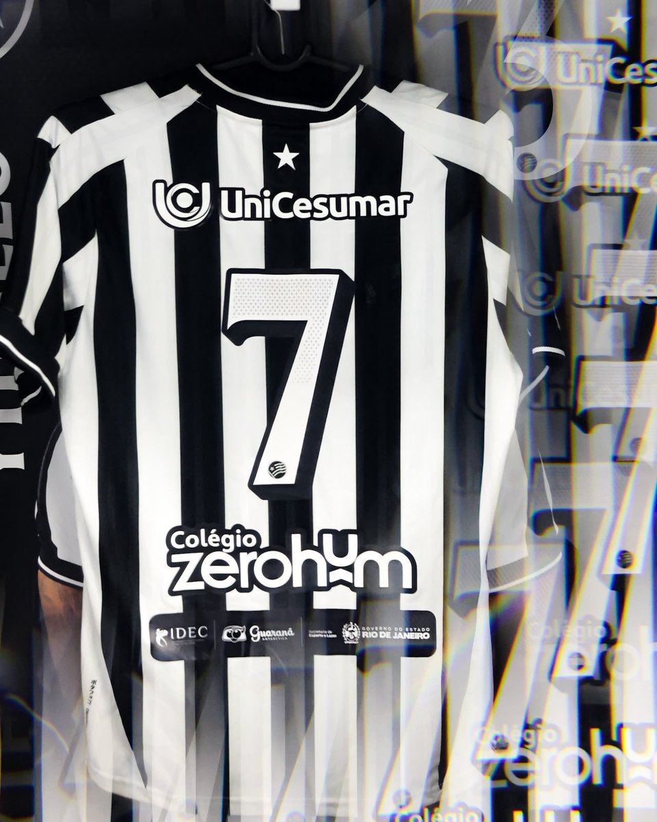 base_botafogo's tweet photo. A #GloriosaCamisa já está presente no Nilton Santos para o duelo diante do São Paulo, às 16h, pelo Campeonato Brasileiro Sub-17. Pra cima, Crias! 👔⭐️ #JoiasDoBairro

📸 Arthur Barreto / BFR https://t.co/wmc3EOiRNZ