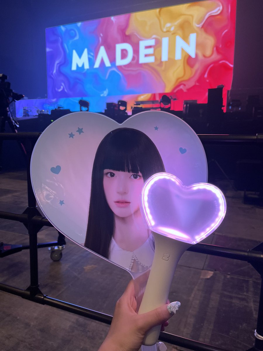 me012157's tweet photo. 神戸遠かったけど、行ってよかった😢

楽しそうに歌って踊ってる姿を見ることができてとても幸せでした👏

アフパもまさかの当選してあんなに最高なイベントは初めて緊張して喋れなかったけどᯅ̈՞ ՞

またコンサートやろうね🍀そして幸せになろうね🫰

#LinkUp_2026 #MADEIN https://t.co/ejjoXFdQJu