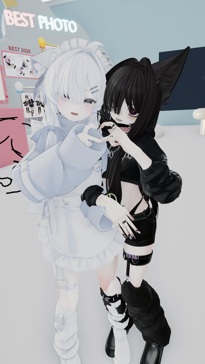 kutan_vrc's tweet photo. 今日も今日とて楽しいVRChatライフ！！
やばい、真冬にハマってしまった！ほしい！ https://t.co/xgR1kRBIJz