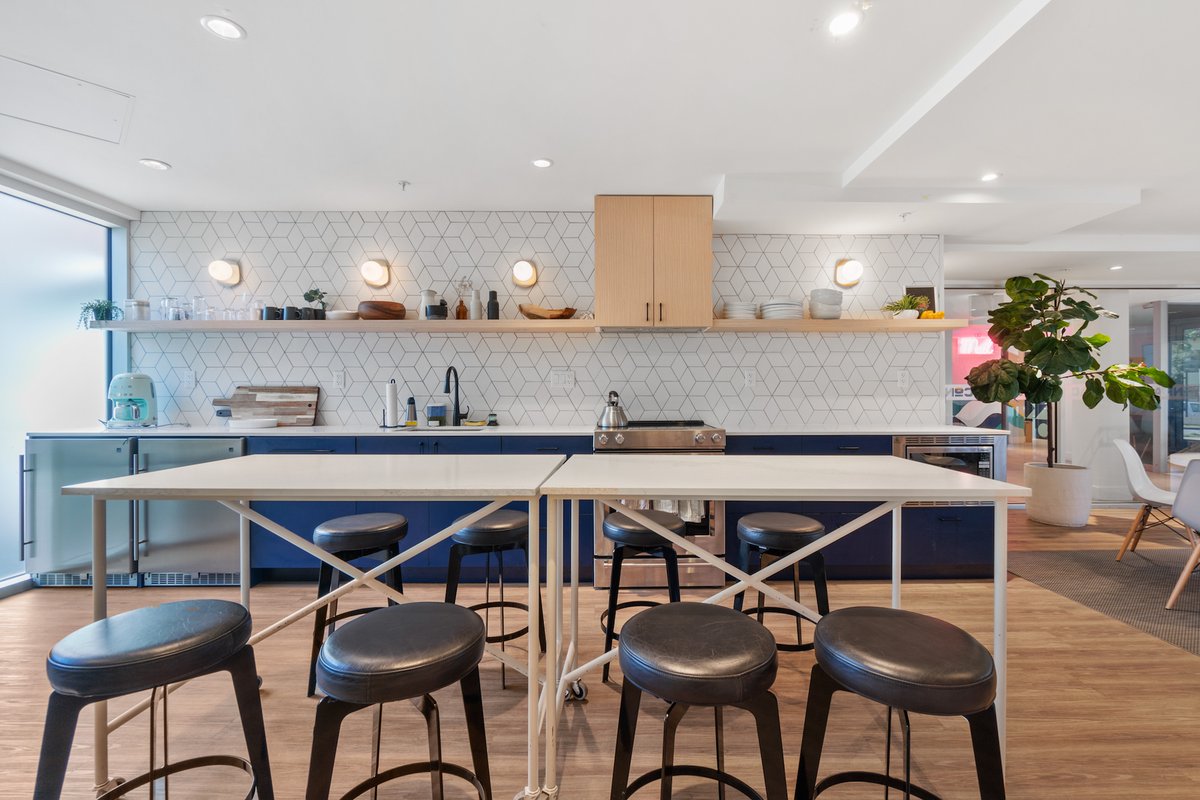 CresseyGroup's tweet photo. Located at 18th &amp; Commercial, Conrad is accepting applications, with a limited number of studio &amp; 2-bed homes available.

Conrad gives you everything you need in a rental community with the Commercial Drive neighbourhood right outside your front door: https://t.co/OcZrOEw9AS https://t.co/MQn0y0h6Af