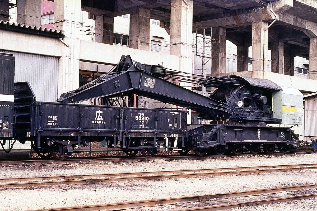 cB5rkK6NHSh0CqA's tweet photo. 東広島の #ソ30 (31)の相棒 #トラ55000 (58210)に置換え後の記録。
このソ31は(以下Wikiより) 
落成時の動力は蒸気機関で、低速での自走も可能であった。そのため、燃料の石炭2tと水10tが積載可能な二軸式の炭水車を従えていた。この炭水車は、蒸気機関車の炭水車と同じく、本体と同じ番号を称した。 https://t.co/mVfgdgByFA