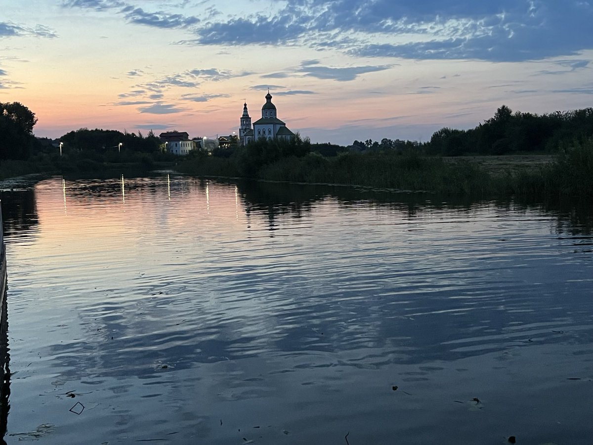 alleshov's tweet photo. Calm summer evening in Suzdal… Stunning views #Суздаль #ЗолотоеКольцо #Suzdal #GoldenRing #RussianHeritage https://t.co/chrbHxbkcf