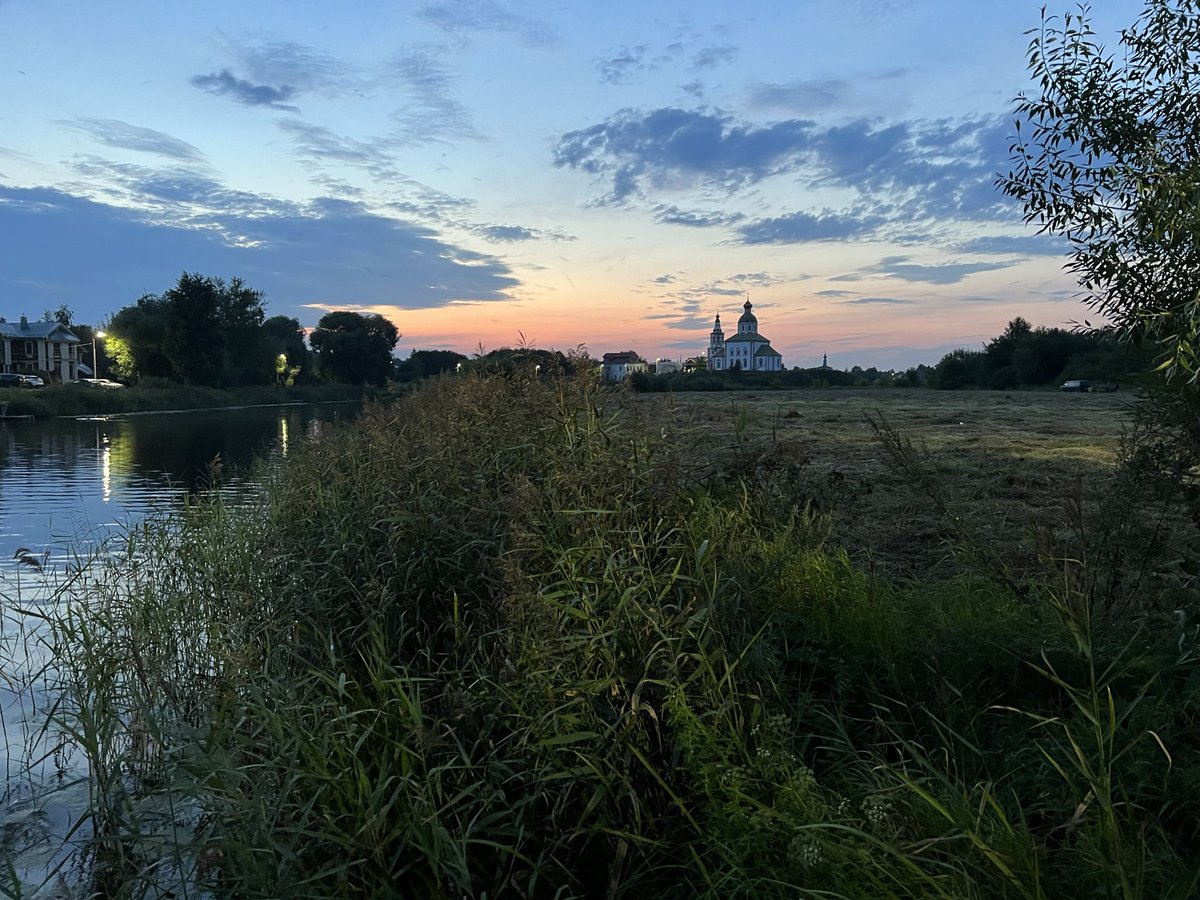 alleshov's tweet photo. Calm summer evening in Suzdal… Stunning views #Суздаль #ЗолотоеКольцо #Suzdal #GoldenRing #RussianHeritage https://t.co/chrbHxbkcf