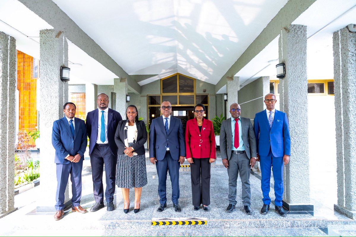 RwandaParliamnt's tweet photo. Speaker Gertrude Kazarwa, and Deputy Speakers Beline Uwineza and Mussa Fazil Harerimana met with Prof. Jean Chrysostome Ngabitsinze, ARC Group Director General and UN Assistant Secretary-General, to discuss strengthening cooperation on disaster risk financing, preparedness, and climate resilience in Rwanda.