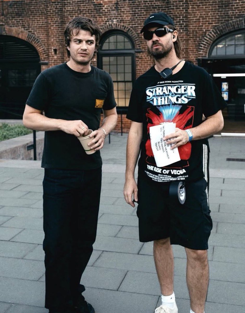 djopuppy's tweet photo. this is fmu so bad like do you think kevin surprised him w wearing this. is it an inside joke. is the shirt even kevin’s. https://t.co/GRnMmHGaGd