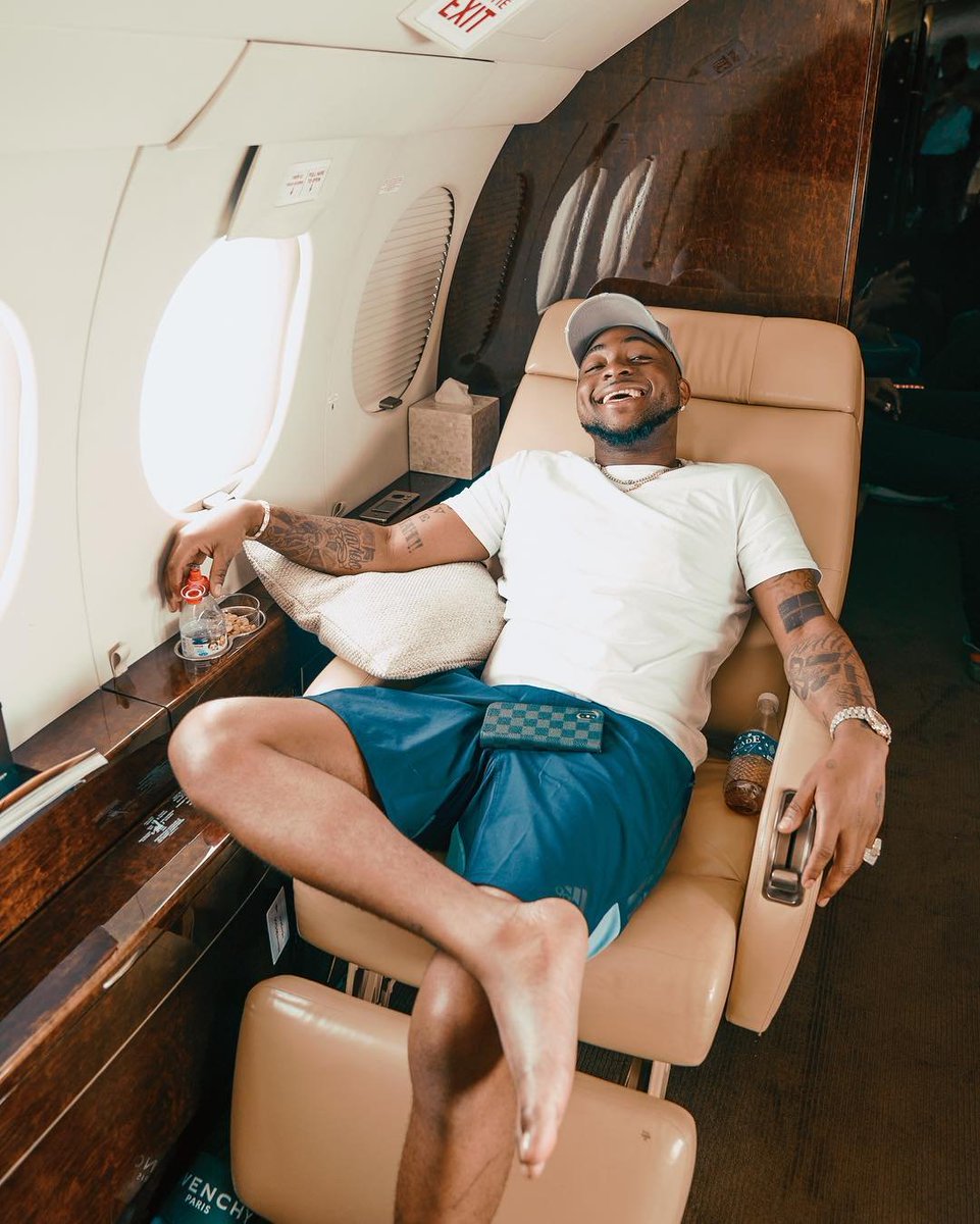 yabaleftonline's tweet photo. "I don't like cars; I like planes." - Davido https://t.co/3o4t1oUbi3