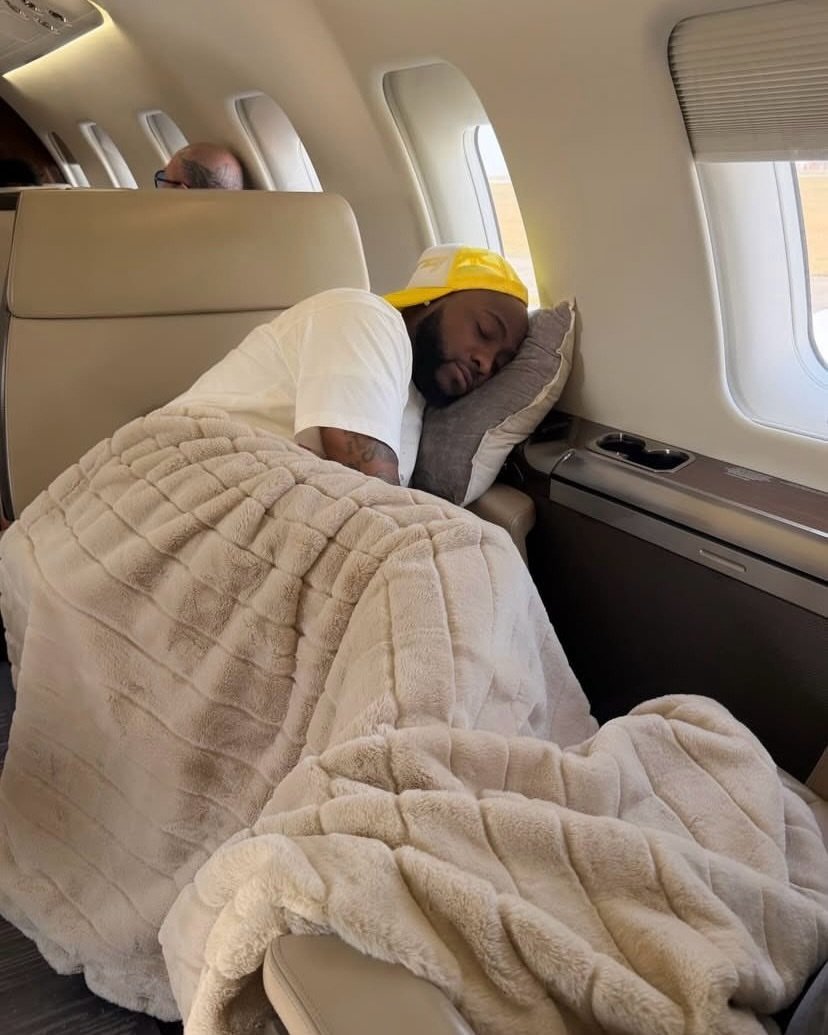 yabaleftonline's tweet photo. "I don't like cars; I like planes." - Davido https://t.co/3o4t1oUbi3