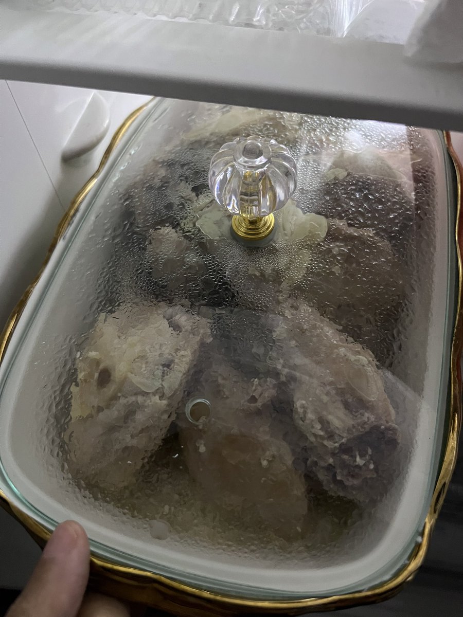 catepadank's tweet photo. Nuntut pokoknya, tp alhamdulillah bakal ayam pop ak buat besok pagi sdh ready tinggal digoreng besyok https://t.co/5qX0YtWN4I