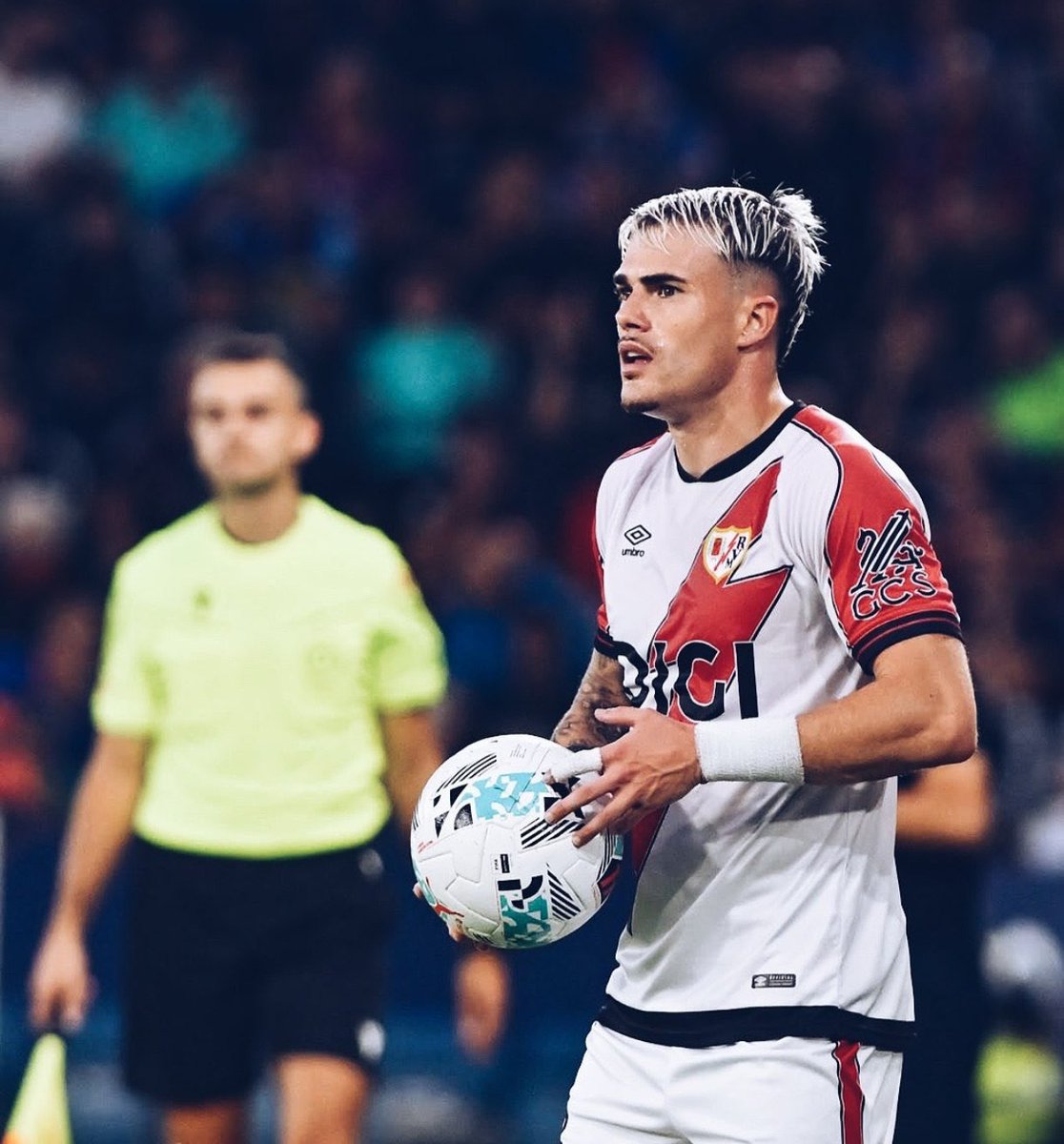 justcfc's tweet photo. 🚨🔵 @FabrizioRomano: “Keep an eye on Pep Chavarria in the next minutes. The bid is £16m + add ons and everything is done with the player.”

“Chavarria is a player Xabi Alonso knows very well &amp; has been following closely. Thé HERE WE GO is imminent.” 

#CFC https://t.co/eDir7bxz0N