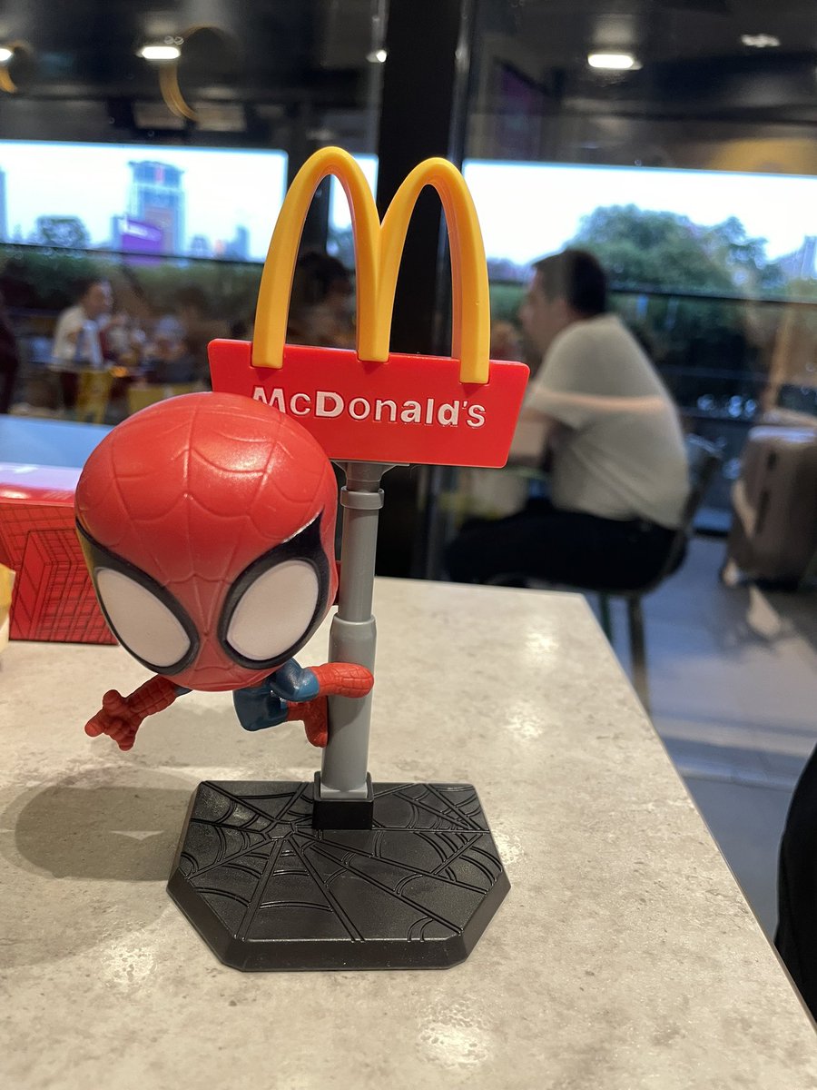 elysenis's tweet photo. spiderman’im oldu https://t.co/1RIXl3rF3d