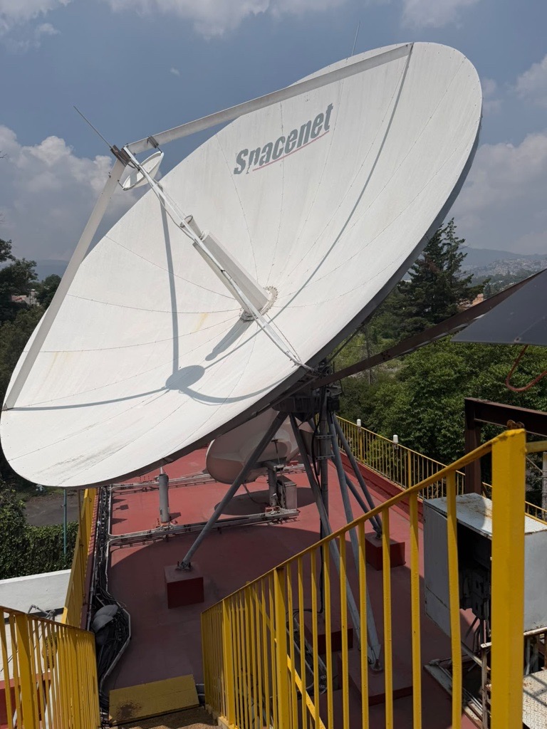 iDirect's tweet photo. Great to connect with the team at SpaceNet in Mexico as our tour continues.

We appreciated the opportunity to exchange insights, explore what's ahead, and deepen our understanding of the evolving needs shaping the industry.

#STEngineering https://t.co/LTQYoidSGG