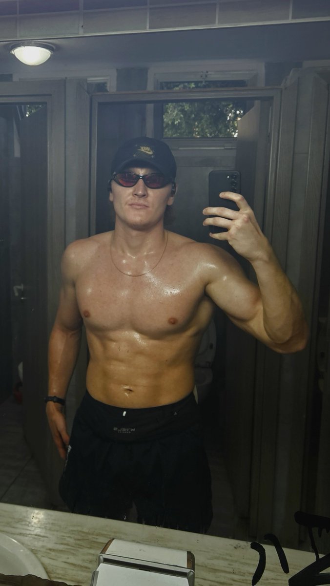 artembuilds's tweet photo. Cold outeach is fucking gay...

Cold outreach is either gay or im not good at it, yet.

I am probably leaning towards the second one.

How good is cold outreach? How does it work for you? Did anyone actually convert by cold contacting people?

Drop some tips https://t.co/tsV75Qeytb