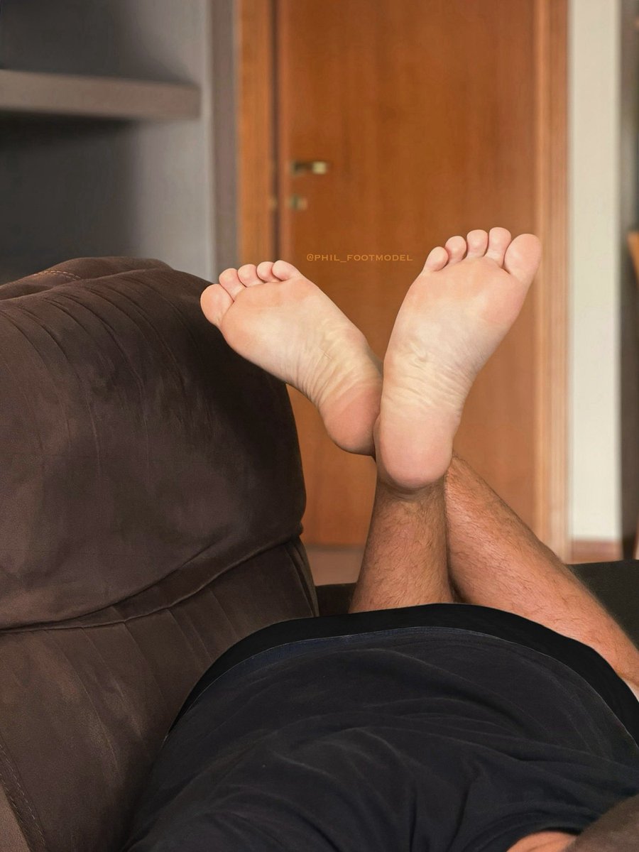 phil_footmodel's tweet photo. Well-deserved relax after work 🧘🏻‍♂️ https://t.co/aSZe0g4yjb