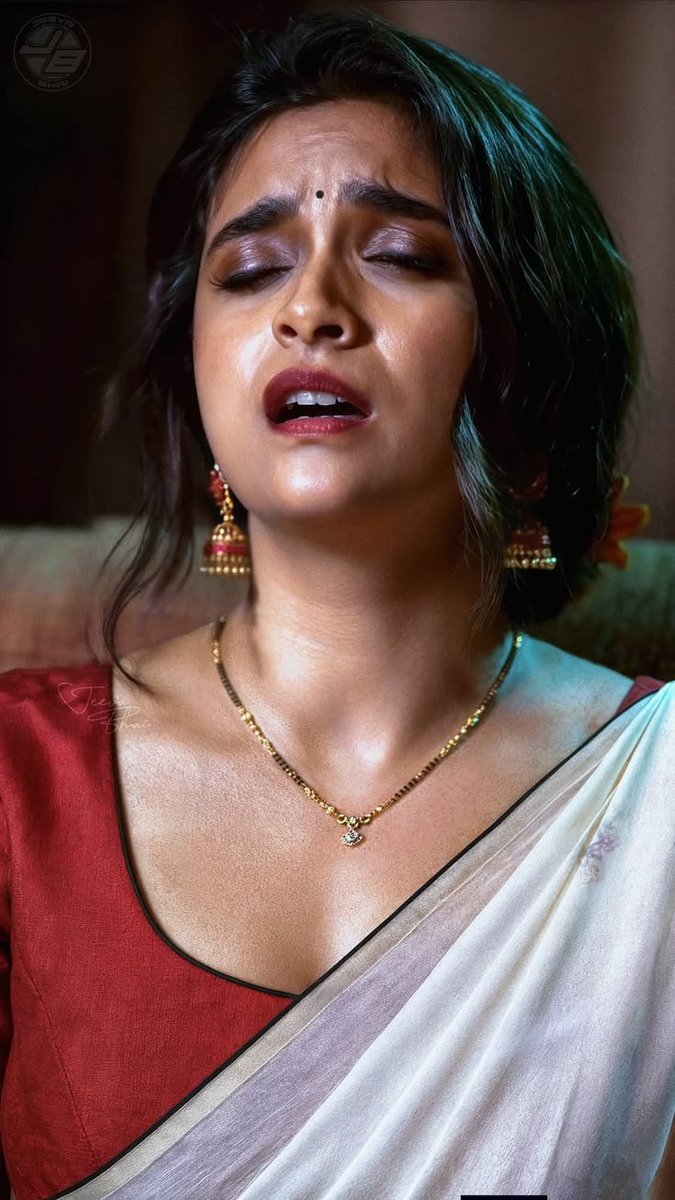 cuckoldboy123's tweet photo. Naan: Kanchana… enga di poyittu varuva?

Kanchana: Saar… therula nikkuren… indha pundai ku kaasu theva… yaarum vandha oothidunga…

Bull: Dei… un pundai nalla irukku… 150 tharen… vaangu dii open pannu.

Kanchana: Seri saar… vaanga… full-aa oothunga… nalla adichidu…

Naan: Podaa… nee mudichittu po… naan paathukiren cuckold.