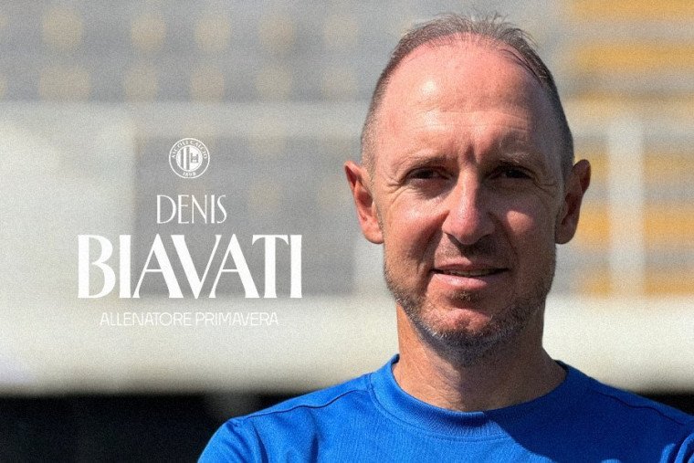 PicenoTime's tweet photo. Ascoli Calcio, il bolognese Denis #Biavati è il nuovo allenatore della Primavera https://t.co/MR482ljYiq #Primavera2 https://t.co/ubcy07H9kN