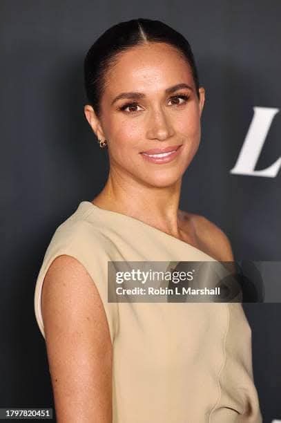 barbaravitali2's tweet photo. Happy Birthday to #MeghanMarkle August 4,1981 #Suits #HorribleBosses https://t.co/utLUDOx8CF