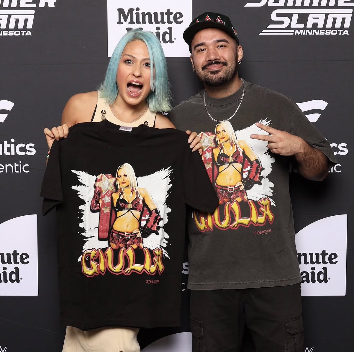 esyntial0122's tweet photo. A fan made a shirt for Giulia and her reaction was priceless, a really dope shirt too! 

IG: cristianpablooriginals &amp; cristian_pablo7

#SmackDown | #ジュリア https://t.co/gJjjm1qqkP