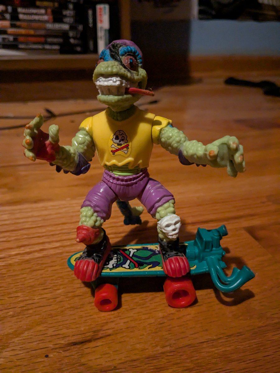 JasonWaterson45's tweet photo. Mondo Gecko https://t.co/XIHWphuhMv