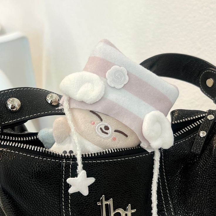 Sillynniee's tweet photo. 🍨 | Būscando mutis! 
ㅤㅤㅤ ( #kpoptwt  ,  #stantwt ) 
ㅤㅤㅤㅤㅤㅤㅤ
✿. Her | 🇨🇱 | 15 
✿. Skz, enha, cōrtis, lngshot. 
✿. Hyunlix, minsung, hyunin. 
 ㅤㅤㅤㅤㅤㅤㅤ 
– busco mutis y personitas para amigar, soy algo activq :33

♡ + ↻+ 💬 = bestis 4ever https://t.co/qOhPVOxHiZ
