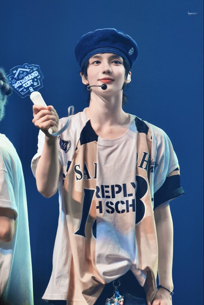 haminnie310733's tweet photo. 스무 살 생일 축하해 하민! 오늘 세상에서 제일 행복한 사람이 돼요

HAPPY 20TH HAMIN DAY
#해피하민데이_나의자전거소년
#20DreamsWithHamin https://t.co/LE21QXpU2b