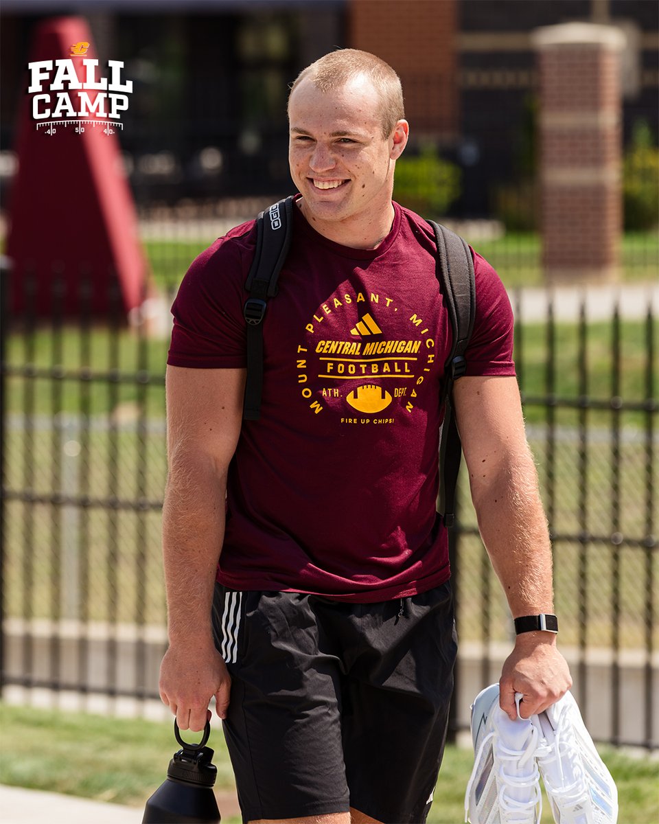 CMU_Football's tweet photo. All smiles for Report Day.

#FireUpChips https://t.co/Ajih89v1T3