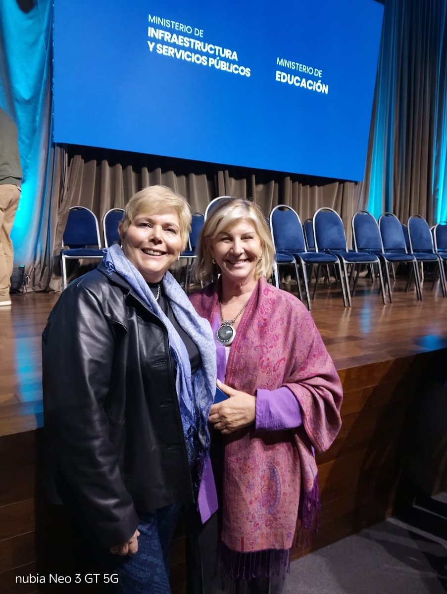 NoraBedano's tweet photo. Con @DeliaCavallini Presentación del Programa #EDUTEC La Educación Técnica en Córdoba es altamente valorada por los sectors  de la producción, de las ciencias y la tecnologia. El ensamble  entre lo público y lo privado para mejorar la educación es esencial. https://t.co/QihJJIr0Wi
