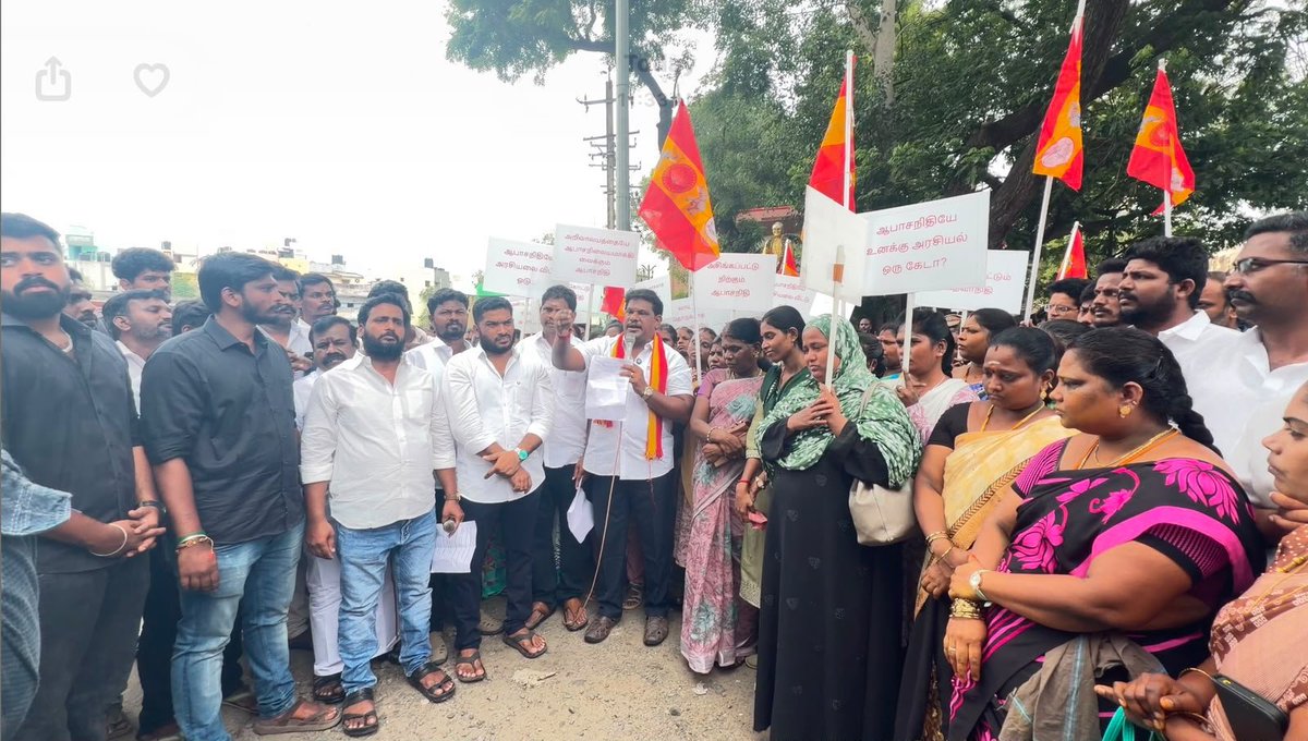 TVKGopison's tweet photo. அவதூறு பேச்சுக்கு அஞ்சமாட்டோம்!மதுரையில் திரண்ட மகளிர் படை
தஞ்சாவூரில் நடைபெற்ற திமுக கூட்டத்தில்,தமிழக முதல்வர் மாண்புமிகு தளபதி திரு.ஜோசப் விஜய் அவர்களைப் பற்றி எதிர்க்கட்சித் தலைவர் உதயநிதி ஸ்டாலின் அவர்கள் பேசிய நாகரிகமற்ற,பொறுப்பற்ற மற்றும் இழிவான சொற்களைக் கண்டித்து 
(1/4) https://t.co/6z5fUOKdyw