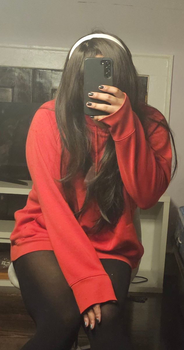fkjuno4ever's tweet photo. My favorite color is red https://t.co/pkiZ5kl04n