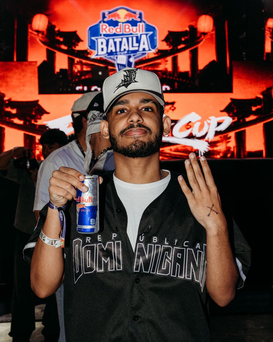 AonPrestige's tweet photo. Red Bull Batalla, Florida Cup. Orlando.
The Vanguard, sixteen MCs, one qualifying spot, nothing written down. @lowje_eng ran the full bracket. @heavy.otm in the quarters, @taorezz in the semis, @oner__yl in the grand final. He is headed to the US National Final in Los Angeles. https://t.co/qdKWoUwTQa