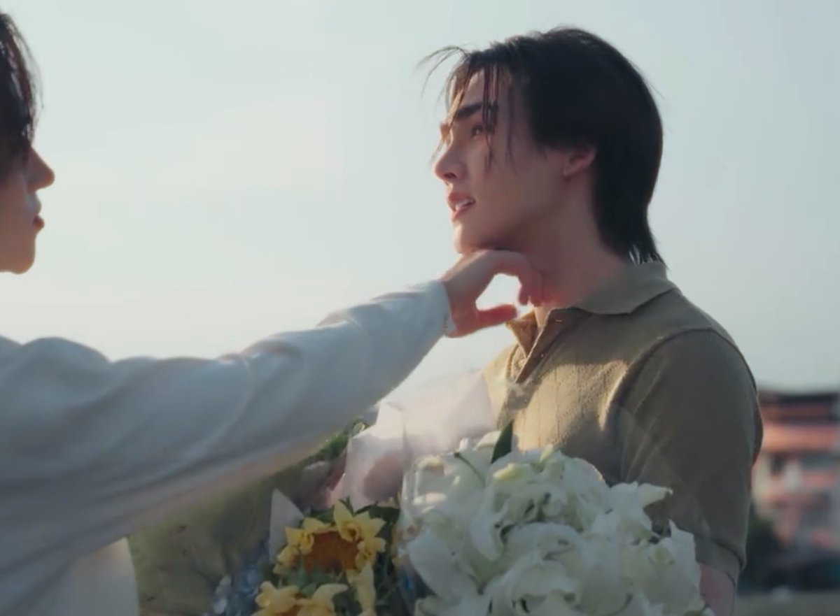 sanshinemount's tweet photo. alpha x beta will always be my favorite trope💐 NakhinOngsa is just too cute bro😖💗

#KNOTseriesEP6 https://t.co/WzcJyIwsih